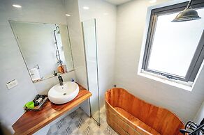 SAZIHOME Le Thanh Tong Hanoi