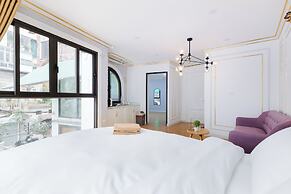 SAZIHOME Le Thanh Tong Hanoi