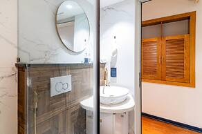 SAZIHOME Le Thanh Tong Hanoi