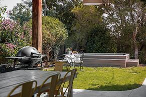 Artistic Vac Villa w pool by Sea N' Rent