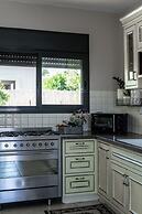 Artistic Vac Villa w pool by Sea N' Rent