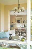 Artistic Vac Villa w pool by Sea N' Rent