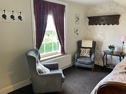 Eagle House- Award Winning B&B and Apartment