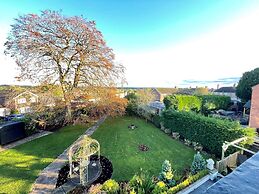 Eagle House- Award Winning B&B and Apartment