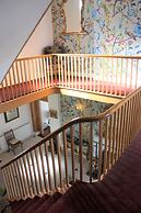 Eagle House- Award Winning B&B and Apartment