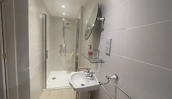 Eagle House- Award Winning B&B and Apartment