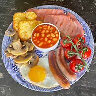 Eagle House- Award Winning B&B and Apartment