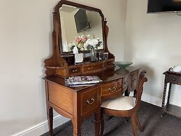 Eagle House- Award Winning B&B and Apartment