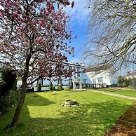 Eagle House- Award Winning B&B and Apartment