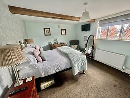 Eagle House- Award Winning B&B and Apartment