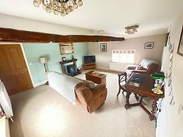 Eagle House- Award Winning B&B and Apartment