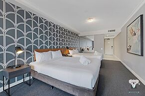 KozyGuru | Sydney CBD | 2 Bed Studio
