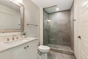 Mardi Gras Suites NOLA's 4BR Elegance