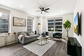 Mardi Gras Suites NOLA's 4BR Elegance