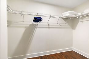 Mardi Gras Suites NOLA's 4BR Elegance