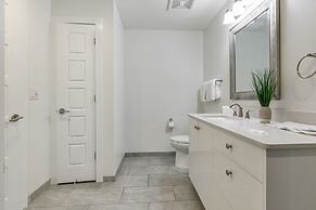 Mardi Gras Suites NOLA's 4BR Elegance