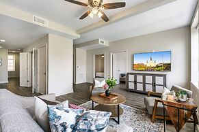 Mardi Gras Suites NOLA's 4BR Elegance