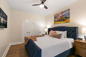 Mardi Gras Suites NOLA's 4BR Elegance