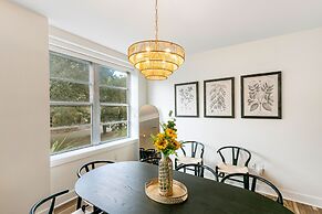 Mardi Gras Suites NOLA's 4BR Elegance