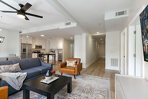 Mardi Gras Suites NOLA's 4BR Elegance