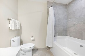 Mardi Gras Suites NOLA's 4BR Elegance