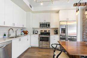 Mardi Gras Suites NOLA's 4BR Elegance