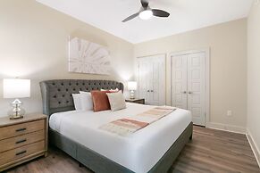 Mardi Gras Suites NOLA's 4BR Elegance