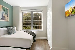 Mardi Gras Suites NOLA's 4BR Elegance