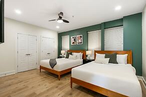 Mardi Gras Suites NOLA's 4BR Elegance