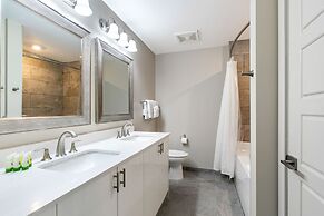 Mardi Gras Suites NOLA's 4BR Elegance