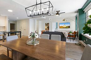 Mardi Gras Suites NOLA's 4BR Elegance
