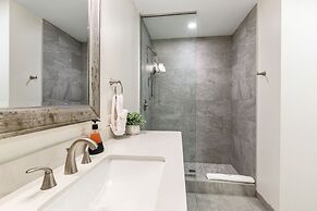 Mardi Gras Suites NOLA's 4BR Elegance