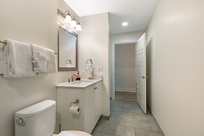 Mardi Gras Suites NOLA's 4BR Elegance