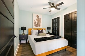 Mardi Gras Suites NOLA's 4BR Elegance