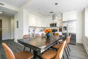 Mardi Gras Suites NOLA's 4BR Elegance