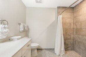 Mardi Gras Suites NOLA's 4BR Elegance