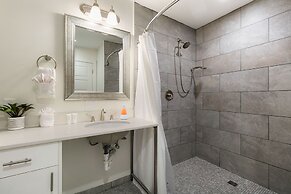 Mardi Gras Suites NOLA's 4BR Elegance