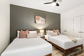 Mardi Gras Suites NOLA's 4BR Elegance