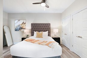 Mardi Gras Suites NOLA's 4BR Elegance