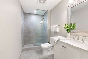 Mardi Gras Suites NOLA's 4BR Elegance