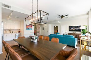 Mardi Gras Suites NOLA's 4BR Elegance