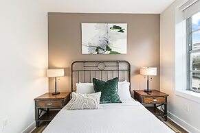 Mardi Gras Suites NOLA's 4BR Elegance
