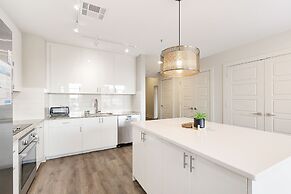 Mardi Gras Suites NOLA's 4BR Elegance