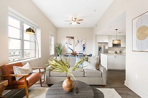 Mardi Gras Suites NOLA's 4BR Elegance