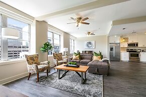 Mardi Gras Suites NOLA's 4BR Elegance