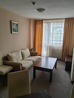 Cosy Mountain View Apartment - 200mbps Wi-fi!