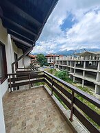 Cosy Mountain View Apartment - 200mbps Wi-fi!