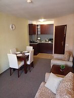 Cosy Mountain View Apartment - 200mbps Wi-fi!