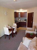 Cosy Mountain View Apartment - 200mbps Wi-fi!