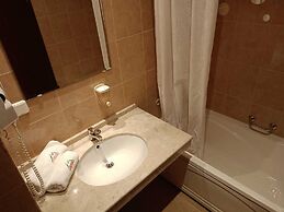 Cosy Mountain View Apartment - 200mbps Wi-fi!